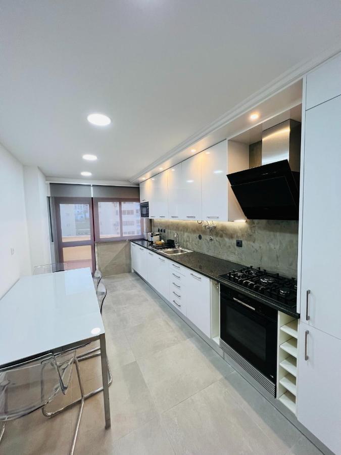 Beautiful Apartment - Family And Group Of Friends Povoa de Santa Iria Exteriör bild
