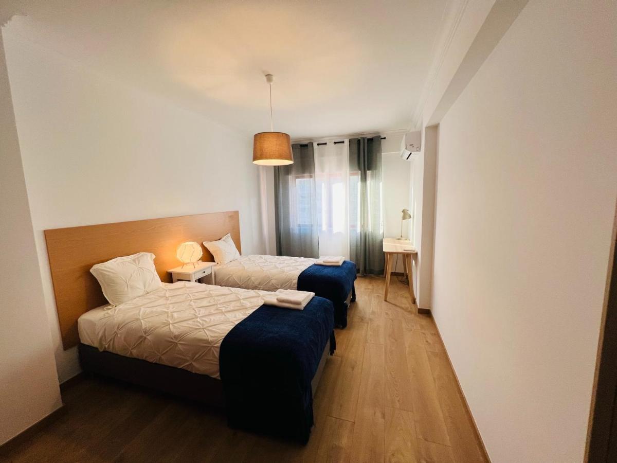 Beautiful Apartment - Family And Group Of Friends Povoa de Santa Iria Exteriör bild